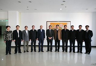 國家質檢總局局長王勇、副局長支樹平、紀檢組長王煒、總工程師張綱在&ldquo;全國質量知識競賽&rdquo;復賽現(xiàn)場親切接見中國質量檢驗協(xié)會秘書長張軍、秘書長助理張明